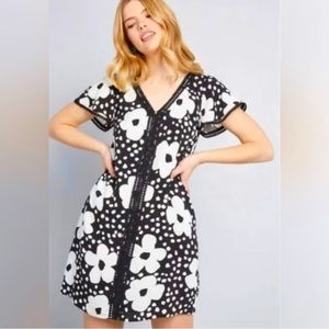 ModCloth Black and White Floral Mini XL